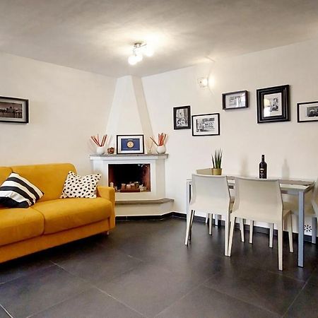 Casa Del Moro - Romantic Loft In Trastevere Exteriör bild