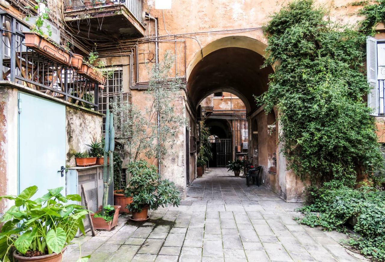 Casa Del Moro - Romantic Loft In Trastevere Exteriör bild